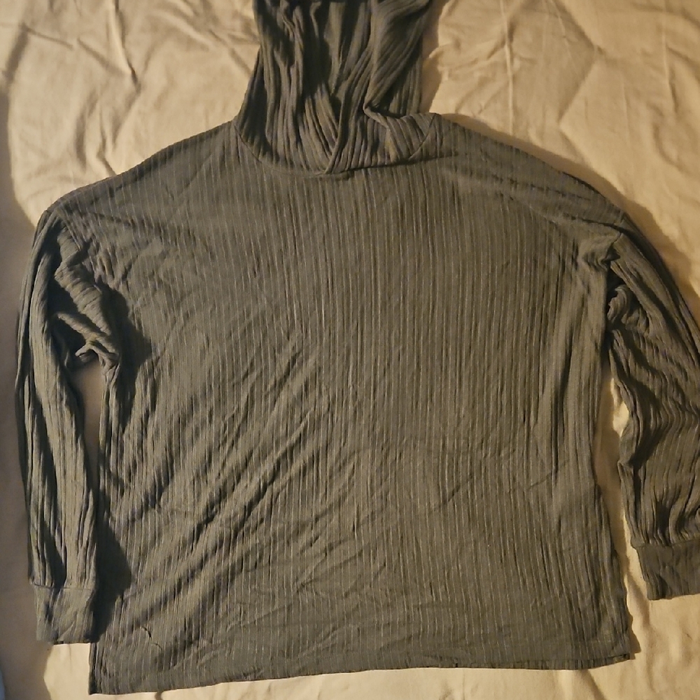 Womens long sleeve hooded shirt